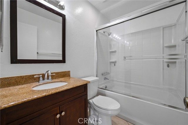 820 W Balboa Boulevard, Newport Beach, CA 92661