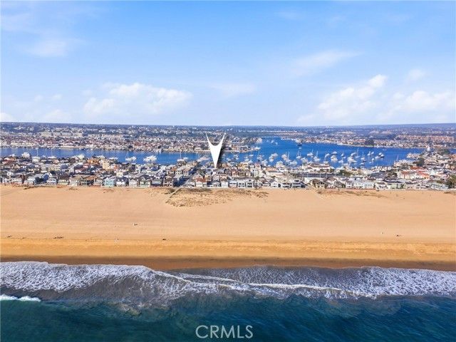 820 W Balboa Boulevard, Newport Beach, CA 92661