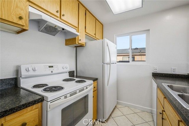 820 W Balboa Boulevard, Newport Beach, CA 92661