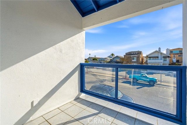 820 W Balboa Boulevard, Newport Beach, CA 92661