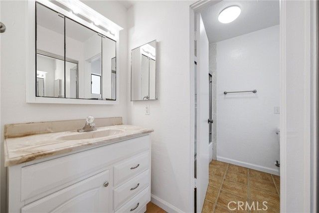 820 W Balboa Boulevard, Newport Beach, CA 92661