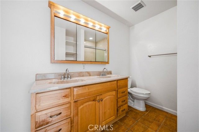 820 W Balboa Boulevard, Newport Beach, CA 92661