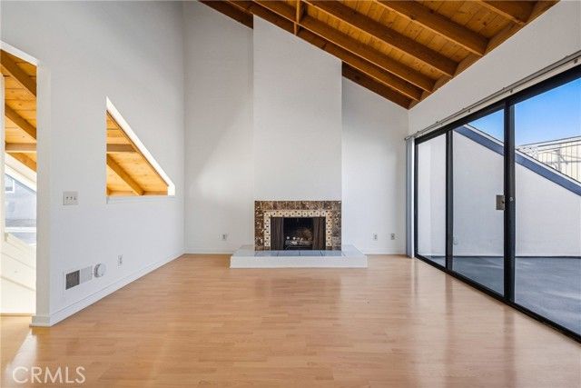 820 W Balboa Boulevard, Newport Beach, CA 92661