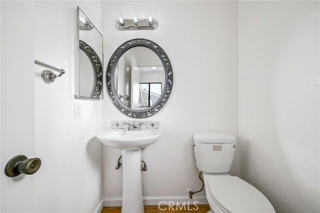 820 W Balboa Boulevard, Newport Beach, CA 92661