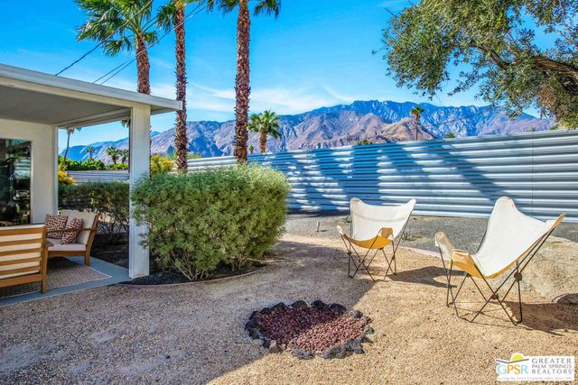 444 E Glen Circle, Palm Springs, CA 92262