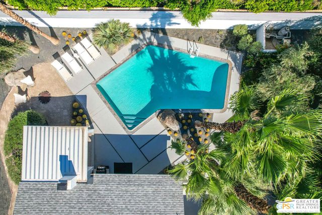 444 E Glen Circle, Palm Springs, CA 92262
