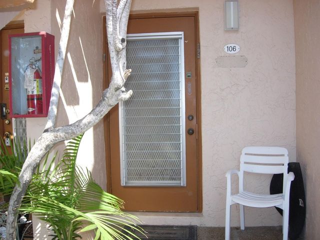 17 Willowbrook Lane 106, Delray Beach, FL 33446