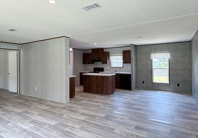 125 DOMINGO Road, Satsuma, FL 32189