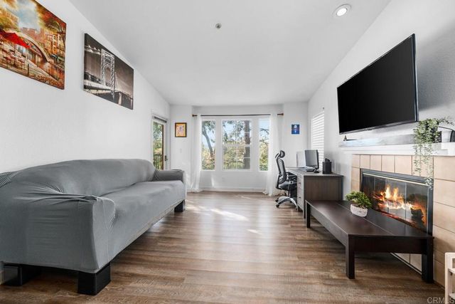 18736 Caminito Cantilena 190, San Diego, CA 92128