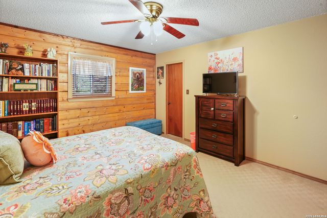 715 Old Orchard, Bandera, TX 78003
