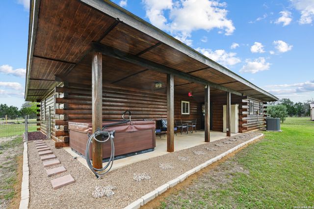 715 Old Orchard, Bandera, TX 78003