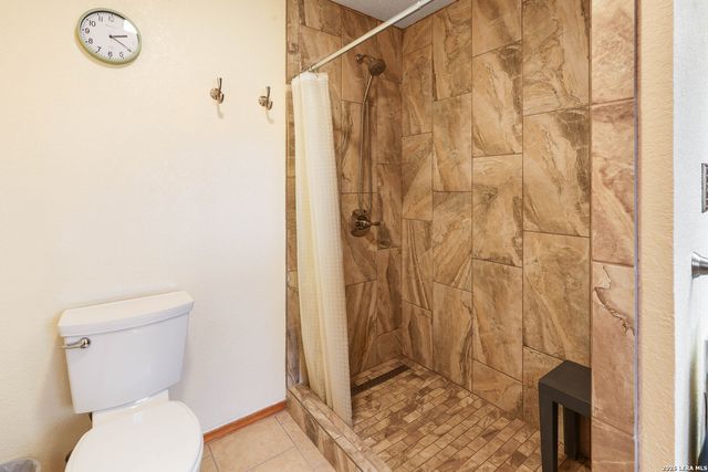 715 Old Orchard, Bandera, TX 78003
