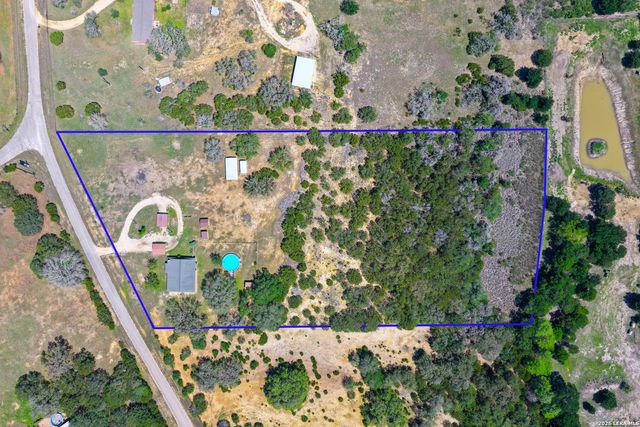 715 Old Orchard, Bandera, TX 78003