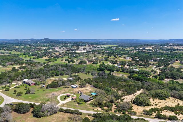 715 Old Orchard, Bandera, TX 78003