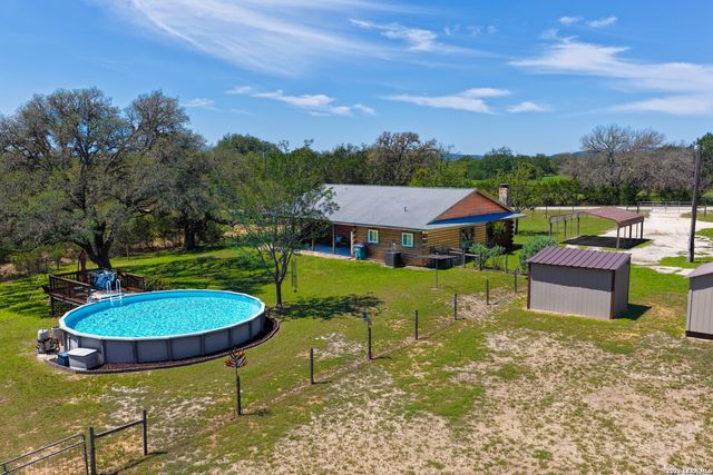 715 Old Orchard, Bandera, TX 78003