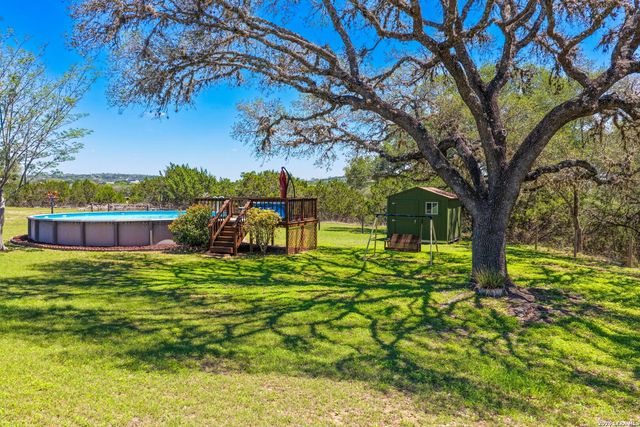 715 Old Orchard, Bandera, TX 78003