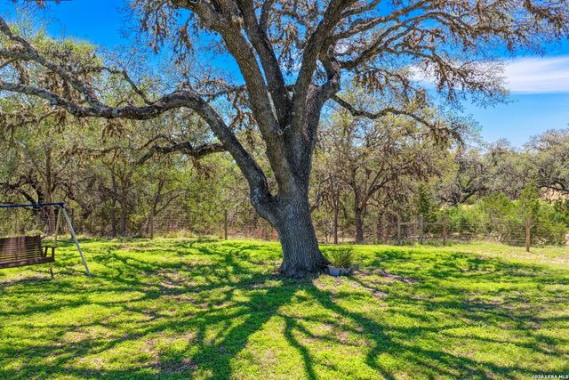 715 Old Orchard, Bandera, TX 78003