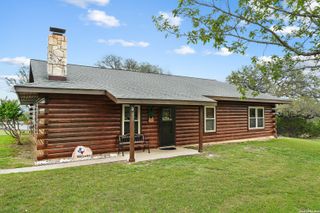 715 Old Orchard, Bandera, TX 78003