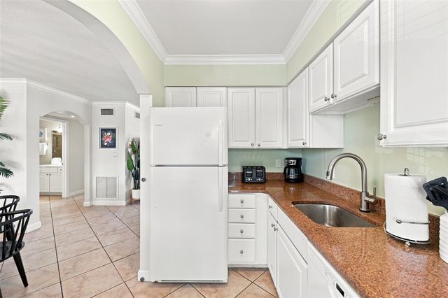19417 GULF BOULEVARD C209, Indian Shores, FL 33785