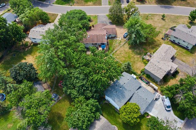 11216 Wisconsin Avenue N, Champlin, MN 55316