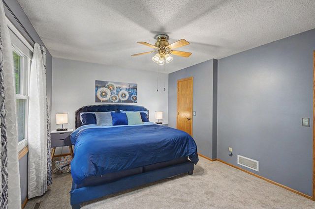 11216 Wisconsin Avenue N, Champlin, MN 55316
