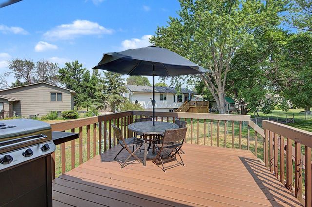 11216 Wisconsin Avenue N, Champlin, MN 55316