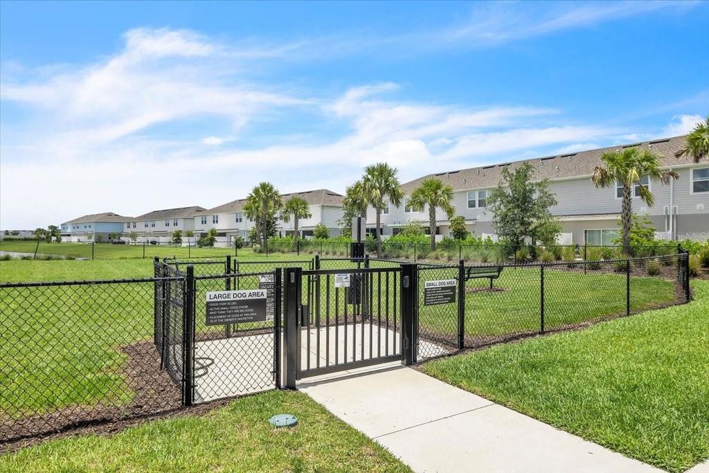 Image 54 of property listing at 16632 BERGAMO PLACE, Bradenton, FL 34211