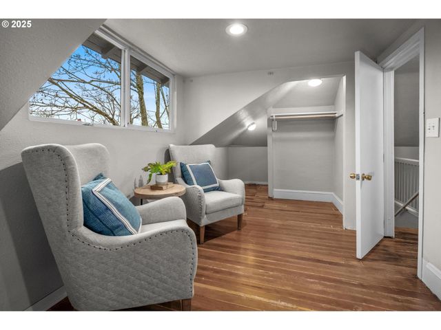 4426 N COMMERCIAL Ave, Portland, OR 97217