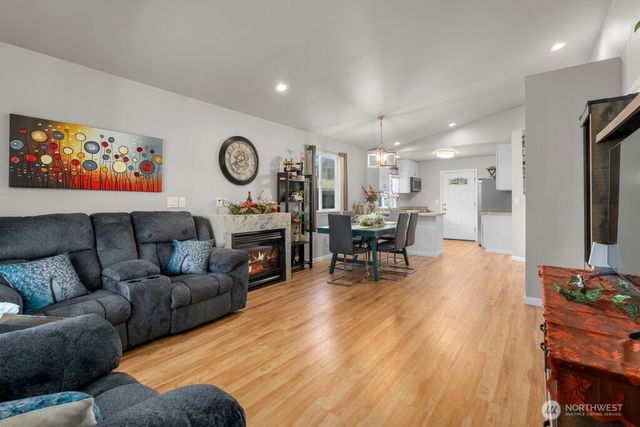 1104 200th St Court E, Spanaway, WA 98387