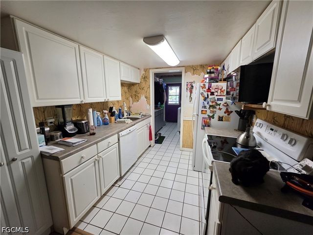 7381 7383 Albany RD, Fort Myers, FL 33967