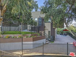2315 Loma Vista Place, Los Angeles, CA 90039