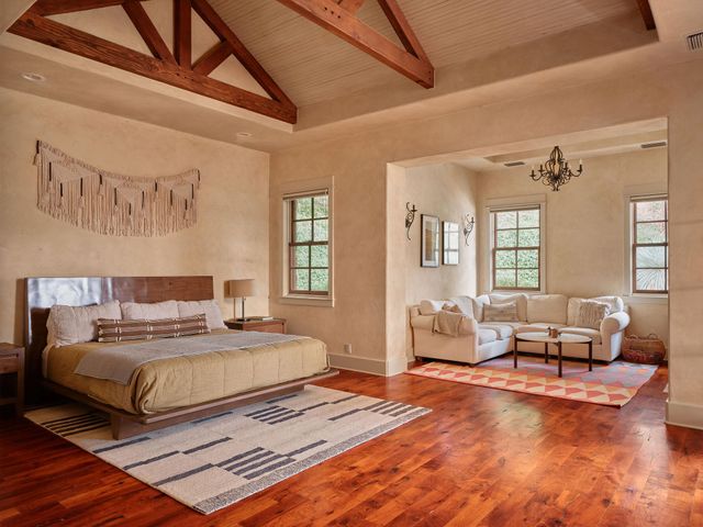 4800 Toreador DR, Austin, TX 78746