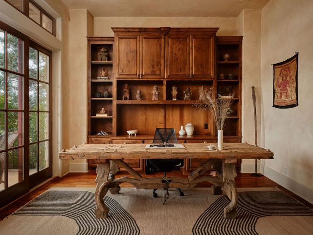 4800 Toreador DR, Austin, TX 78746