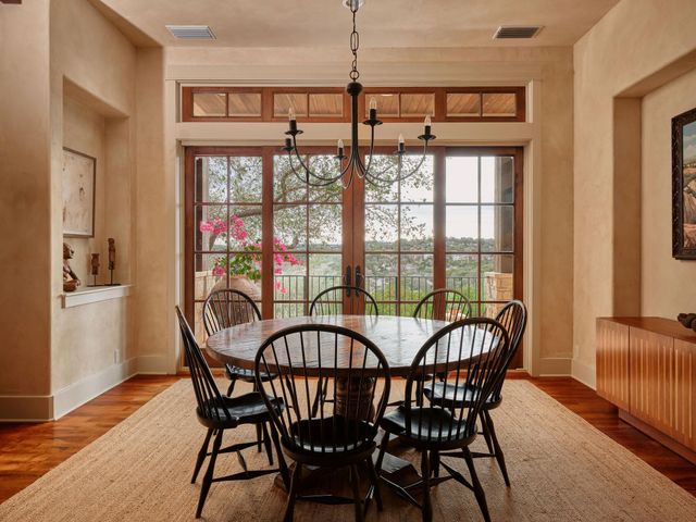 4800 Toreador DR, Austin, TX 78746