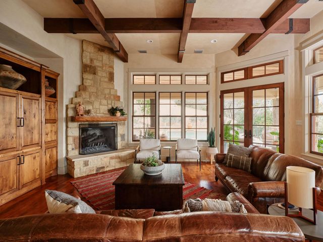 4800 Toreador DR, Austin, TX 78746