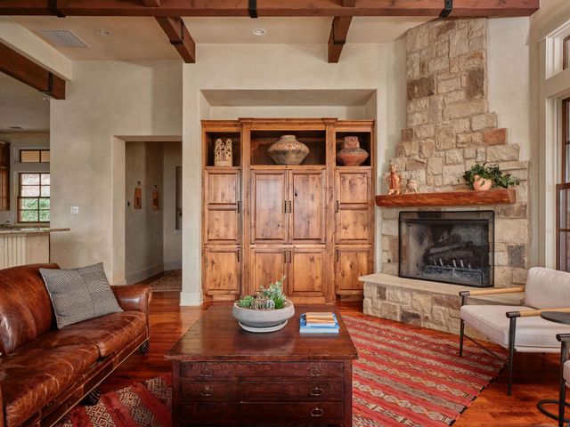 4800 Toreador DR, Austin, TX 78746