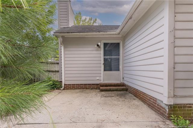 1132 Hoke Loop Road, Fayetteville, NC 28314