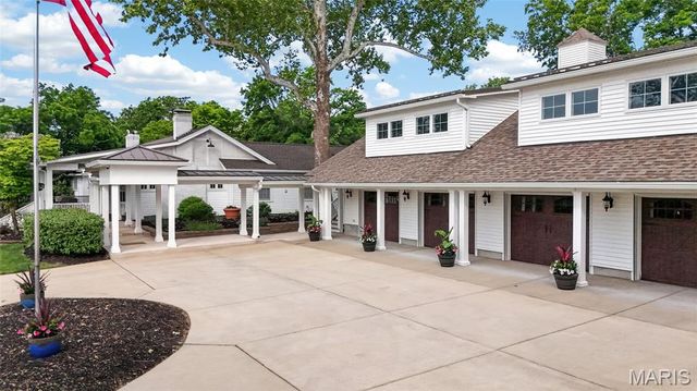 12775 W Watson Road, Sunset Hills, MO 63127