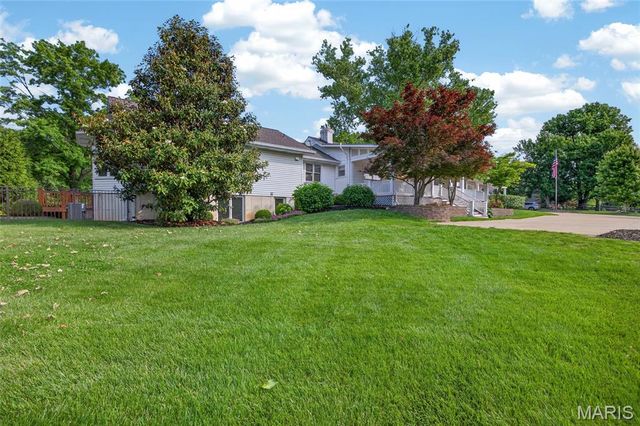 12775 W Watson Road, Sunset Hills, MO 63127