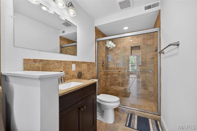 12775 W Watson Road, Sunset Hills, MO 63127