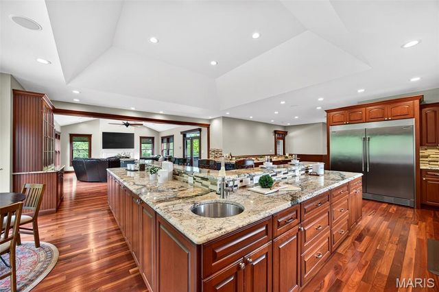 12775 W Watson Road, Sunset Hills, MO 63127