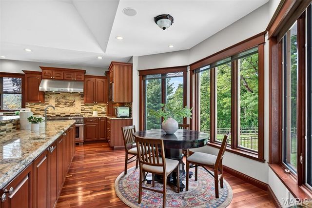 12775 W Watson Road, Sunset Hills, MO 63127