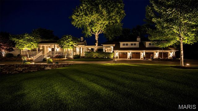12775 W Watson Road, Sunset Hills, MO 63127