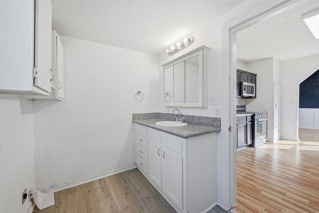 507 E Maple Street, Whitewright, TX 75491