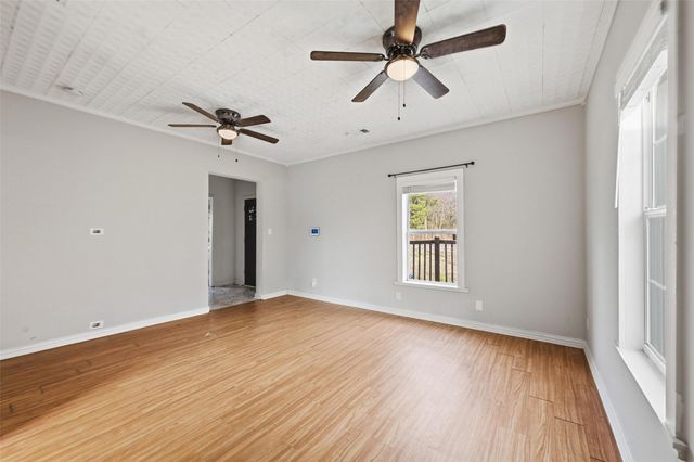 507 E Maple Street, Whitewright, TX 75491