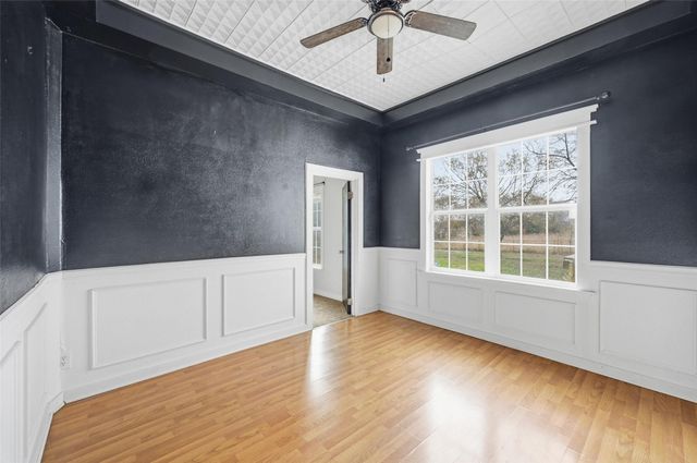 507 E Maple Street, Whitewright, TX 75491