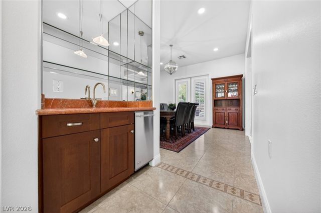 2033 Winter Wind Street, Las Vegas, NV 89134