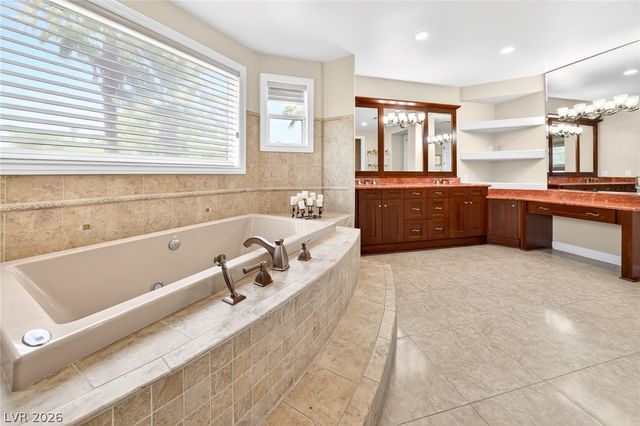 2033 Winter Wind Street, Las Vegas, NV 89134