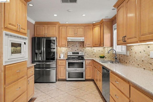 4850 Mallard Ct, Oakley, CA 94561
