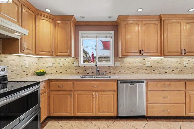4850 Mallard Ct, Oakley, CA 94561
